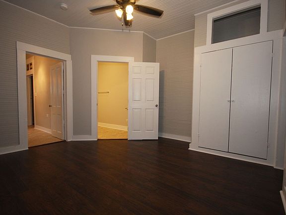 4th image of 816 E Carson St #818
