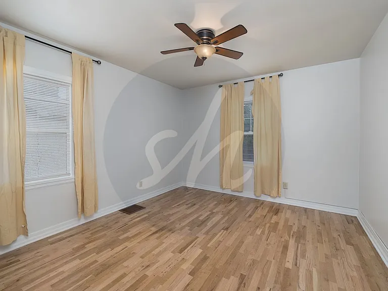 111 N Sheridan Ave — Photo 9