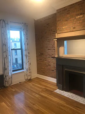 Rented by Chantior Real Estate LLC | media 21