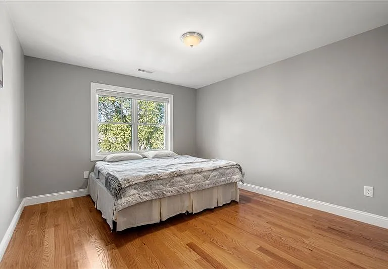 28 Park Ave #1 — Photo 11