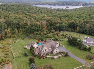 121 Douglas Rd, Sutton, MA 01590