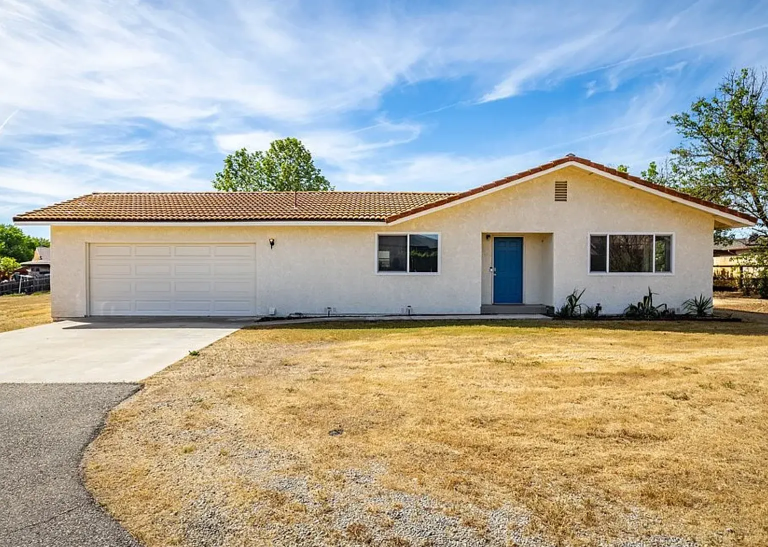 3 bed, 1494 sqft, $1,300 — Photo 1