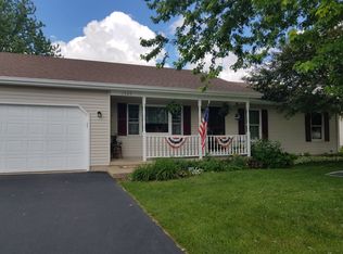 1509 Crayton Cir W, Dekalb, IL 60115