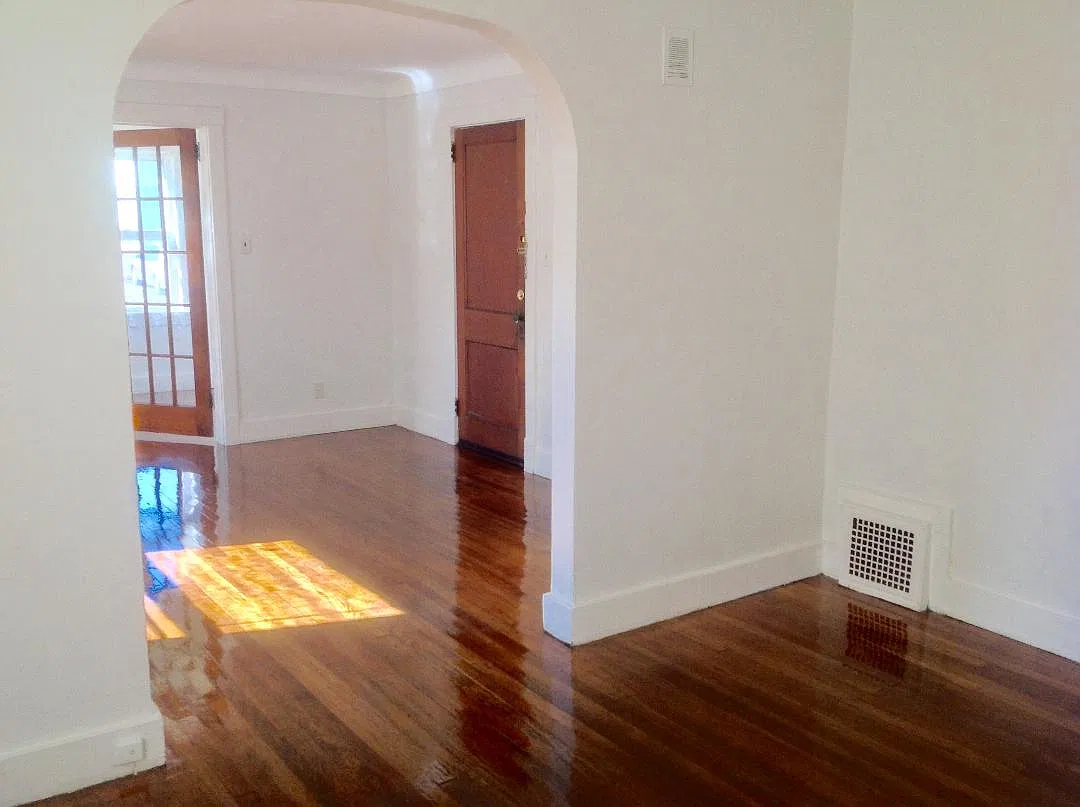 2 bed, 985 sqft, $1,240 — Photo 3