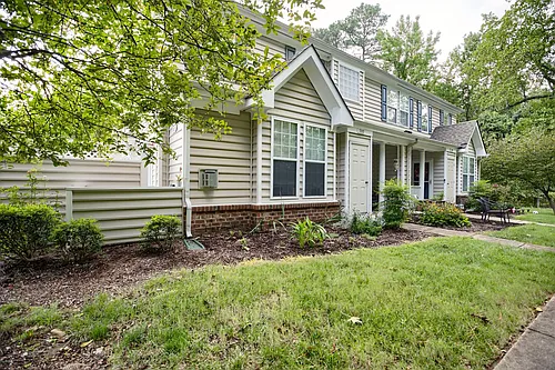 100 Grant Ct Photo 1