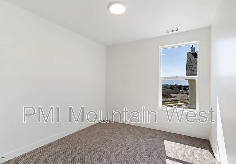 1836 W Red Twilight Ln — Photo 27