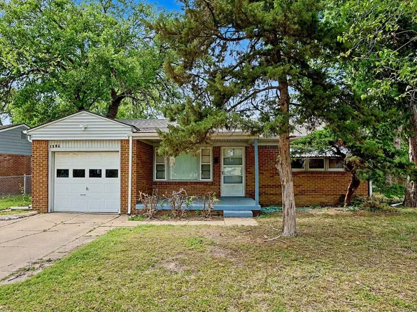 1526 E Donnell St, Wichita, KS 67216