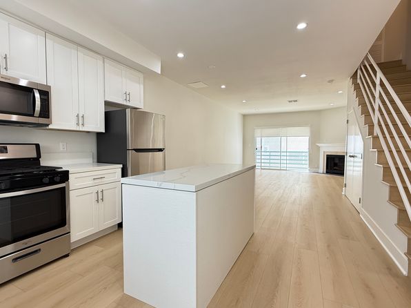 11738 Mayfield Ave #108