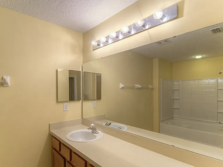 2509 Victoria Point Dr — Photo 15
