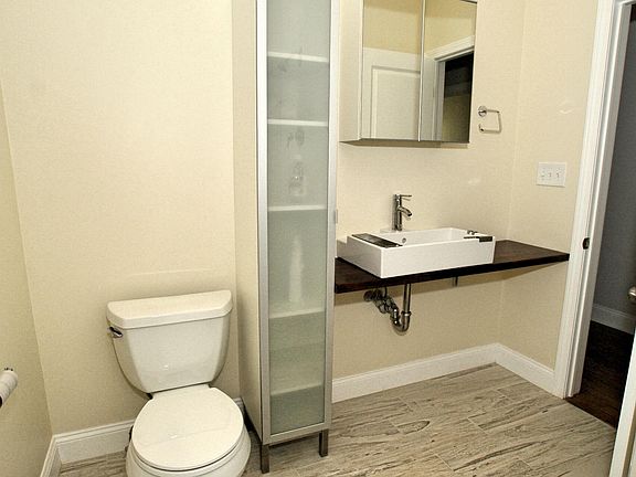 Photos of similar unit