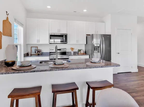 Homes Available Soon, Oak Vista