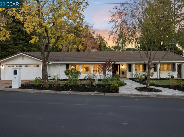 2 Charles Hill Rd, Orinda, CA 94563