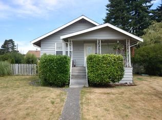 3738 SW Cloverdale St, Seattle, WA 98126