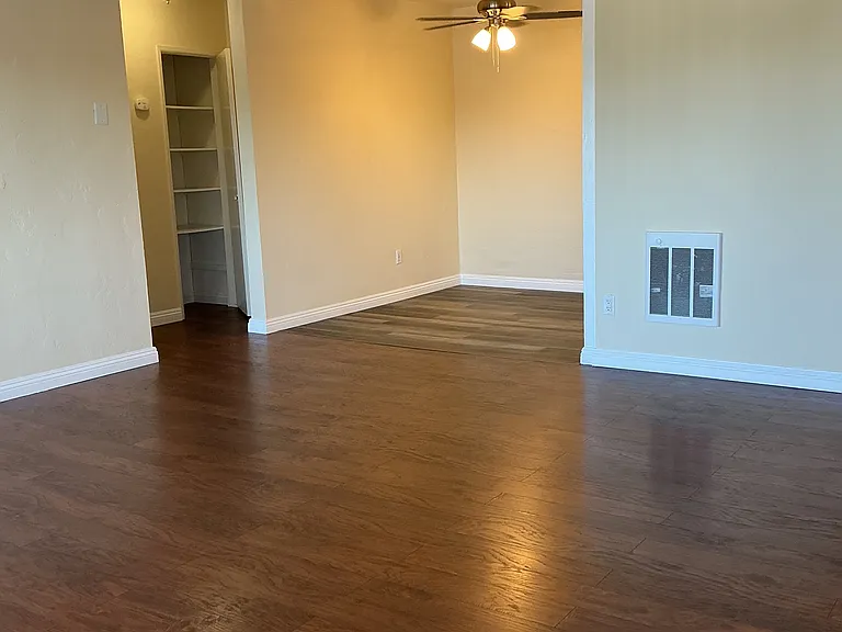 6742 Western Ave #7 — Photo 5