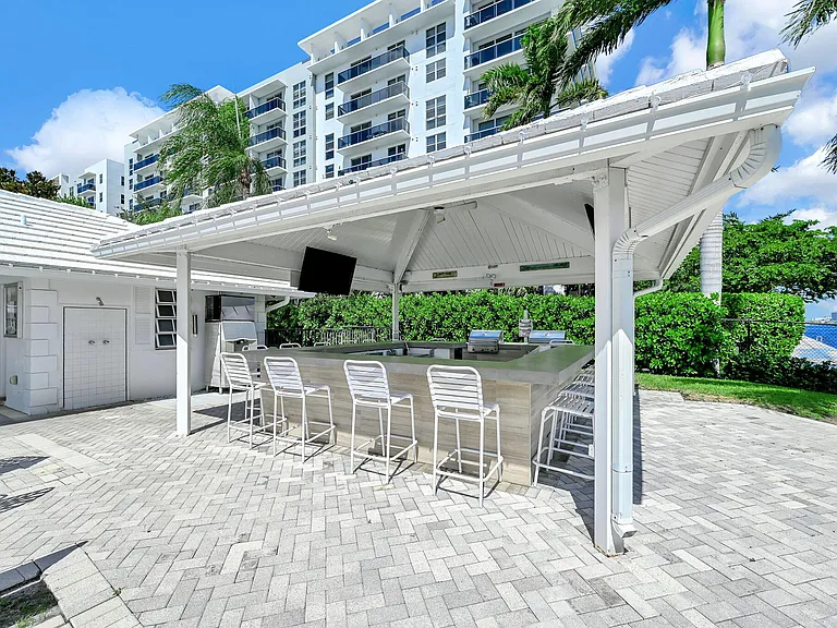 6279 Bay Club Dr #3 — Photo 19