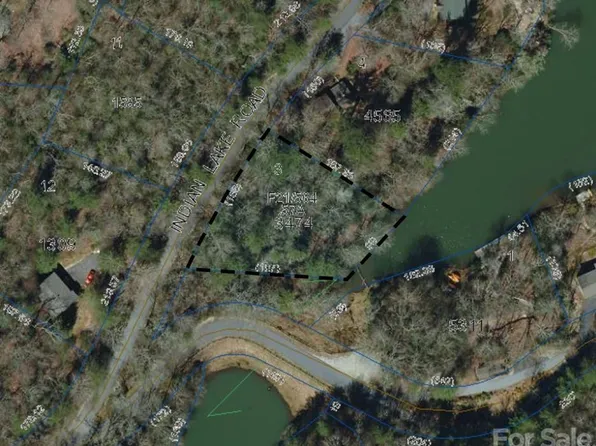 3 Indian Lake Rd, Lake Toxaway, NC 28747