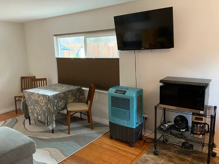 207 Rainbow Ln — Photo 7