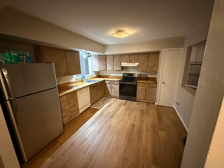 4807 Anglesey Ct — Photo 2