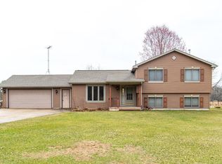N6677 37th Ave, Fremont, WI 54940