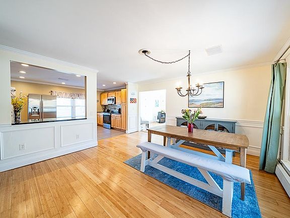 2nd image of 75 Hall Road