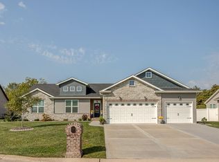 1108 Lucca Ct, Caseyville, IL 62232