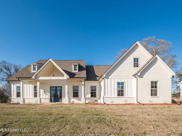 172 Farley Rd, Byhalia, MS 38611