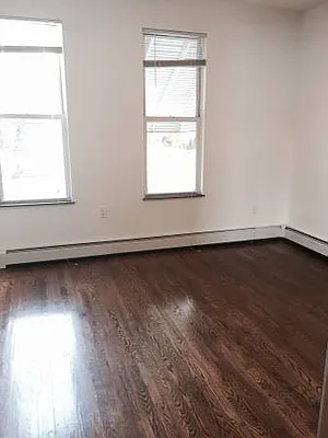 Rented by Johanna Vasiliadis, LREB | media 12