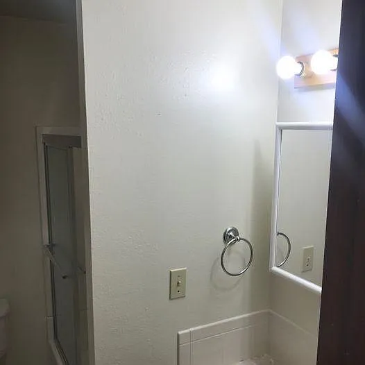 406 E James St #2 — Photo 14