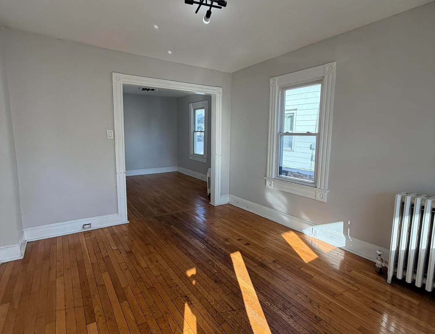 2 bed, 1.0 bath, 1000 sqft, $1,250 — Photo 3