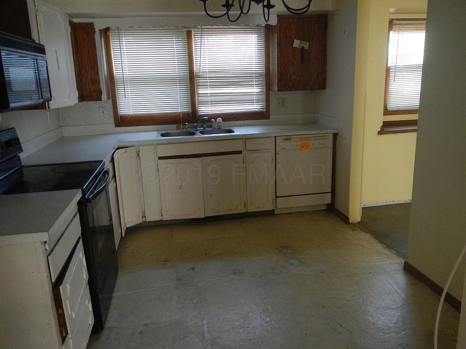 2nd image of 522 20th St NW
