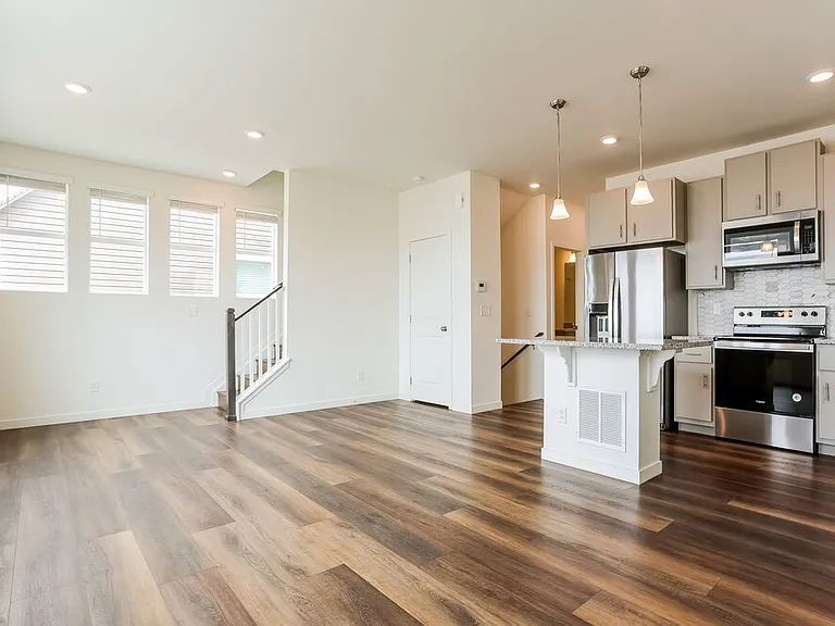4742 N Tower Ct — Photo 5