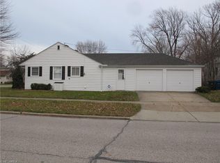 21189 Westwood Ave, Fairview Park, OH