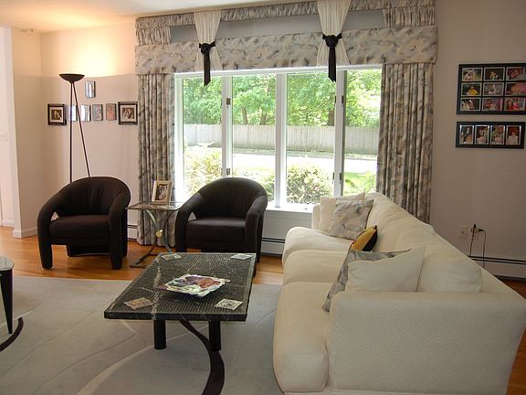 High Ceilings, Lots of Light
