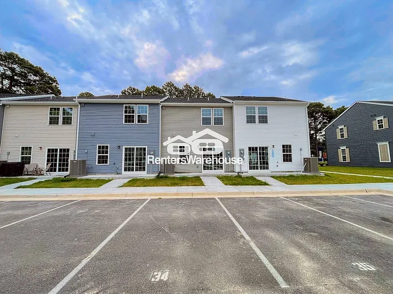 202 Reids Place Dr — Photo 31