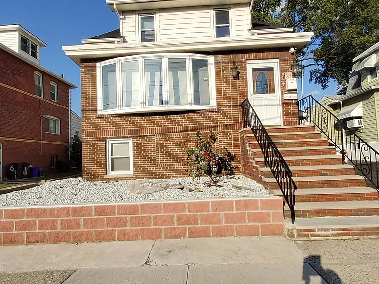 613 3rd Ave #2 — Photo 8