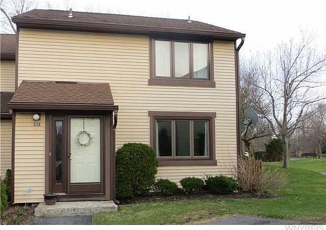 1st image of 951 Charlesgate Cir