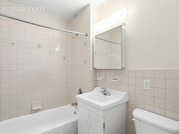 5th image of 2041 5th Ave APT 3F