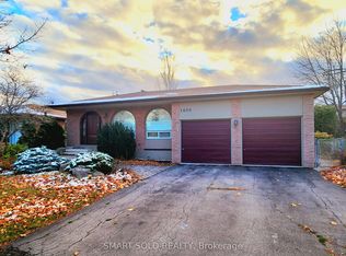 1400 Grosvenor St, Oakville, ON L6H 2T9