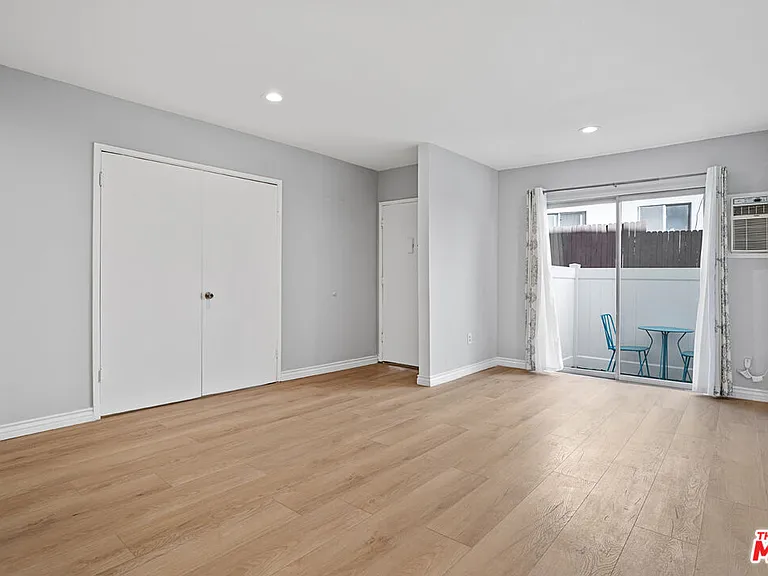 11743 Mayfield Ave #3 — Photo 3