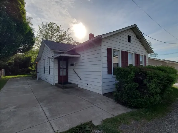 226 1/2 E 2nd St, Erie, PA 16507