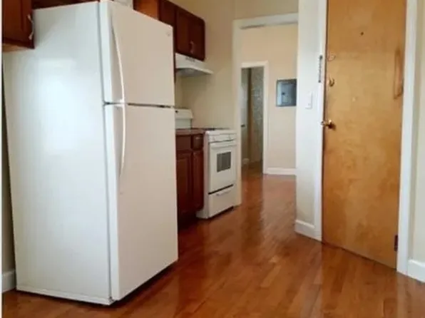 286 Nagle St, Cliffside Park, NJ