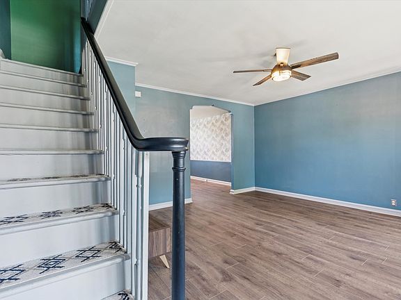 Main Entrance / Living Room