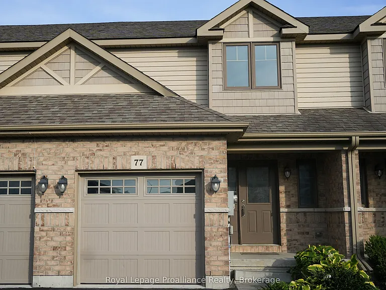 77 Mountain Ash Dr — Photo 2