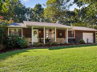 410 Den Ln, Heiskell, TN 37754