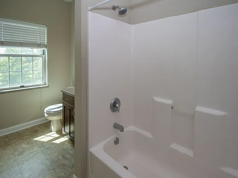 1109 Club Village Dr — Photo 5