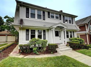 59 Roslyn Ave, Providence, RI 02908