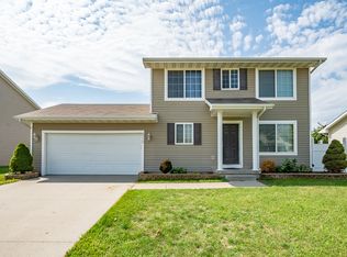 810 SE Harper Dr, Waukee, IA 50263
