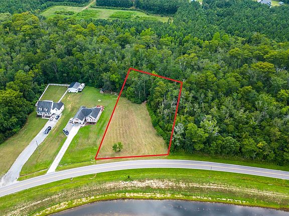 2nd image of 401 Guinea Road