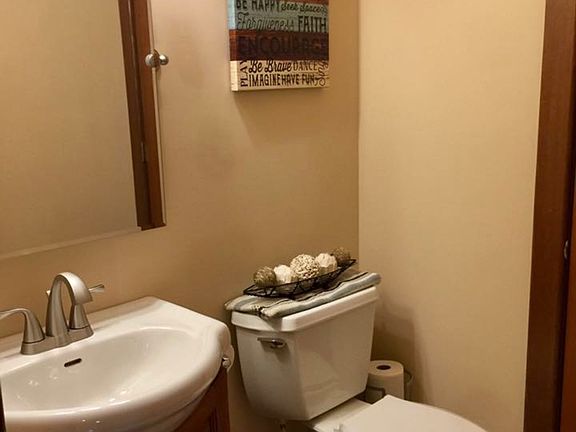 Updated 1/2 bath