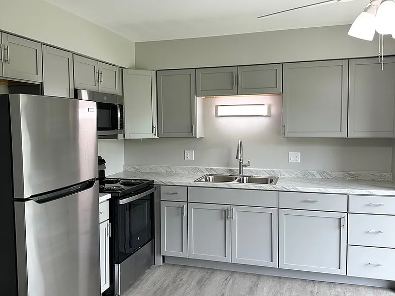 2030 Kevin Dr — Photo 3